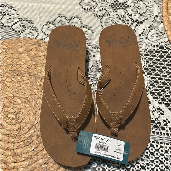 Roxy Tan Sandals - Picture 1 of 4
